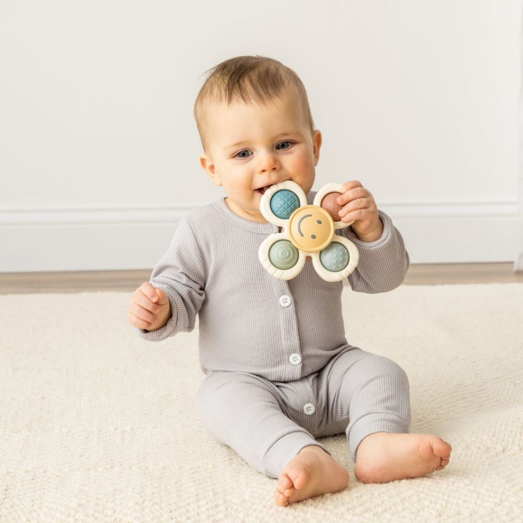 Smiley Itzy Pop & Whirl™ Fidget Spinner Travel & Bath Toy