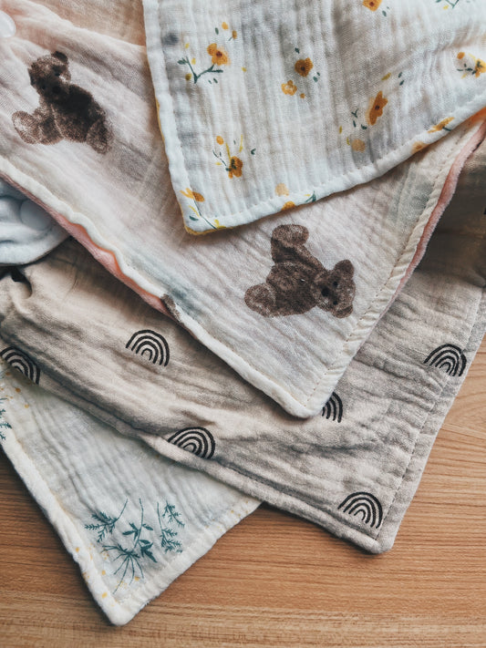 Drool Cloth with Teething Ring