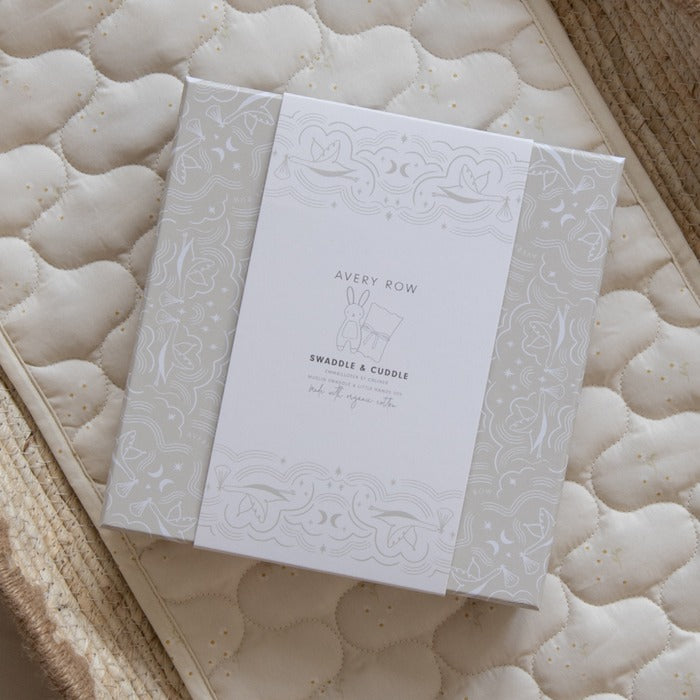 Swaddle & Cuddle Premium Gift Set - Chamomile