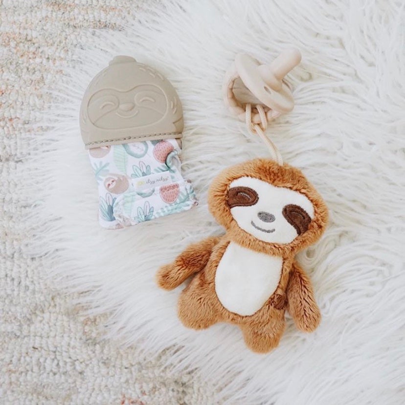 Sloth Teething Mitten