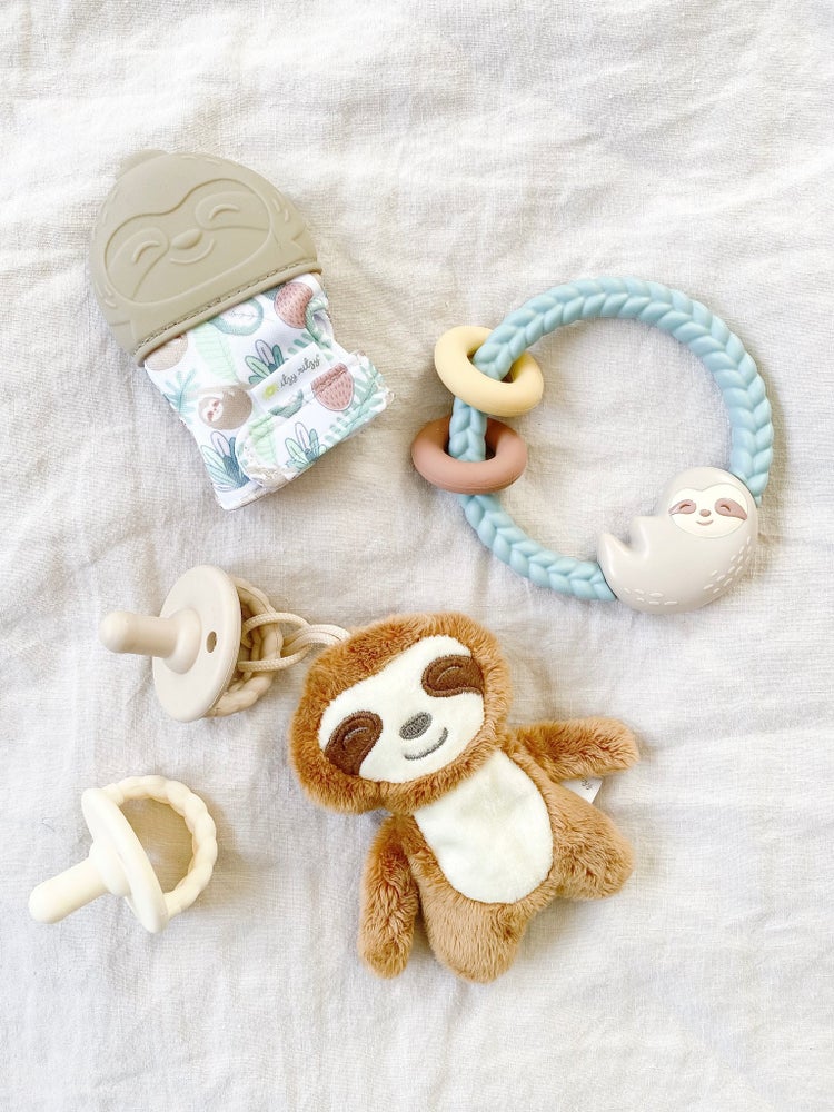 Sloth Teething Mitten