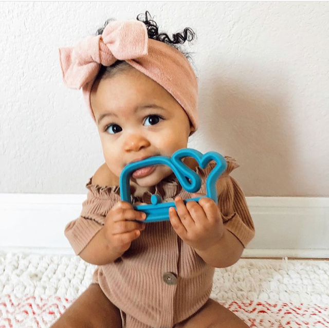 Willy Teething Mitten - with/without teether bundle