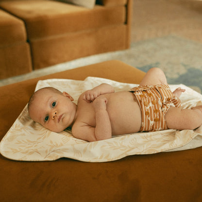 [Limited Edition] Sophie La Girafe Olive Leaf Change Mat