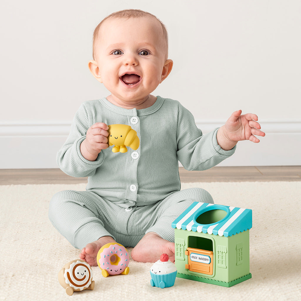 Itzy Play™ Put & Take Bakery