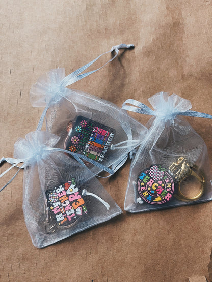 [Teachers’ Day 2025] Retro beaded keychains