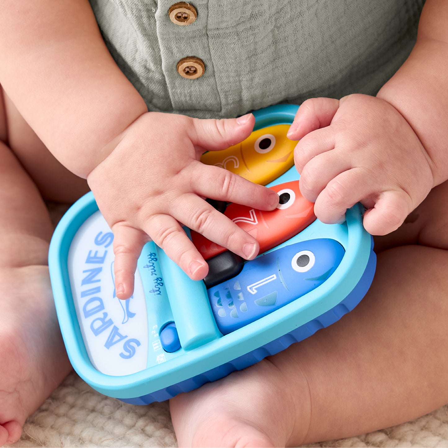 Bitzy Tunes™ Musical Piano Toy Sardines
