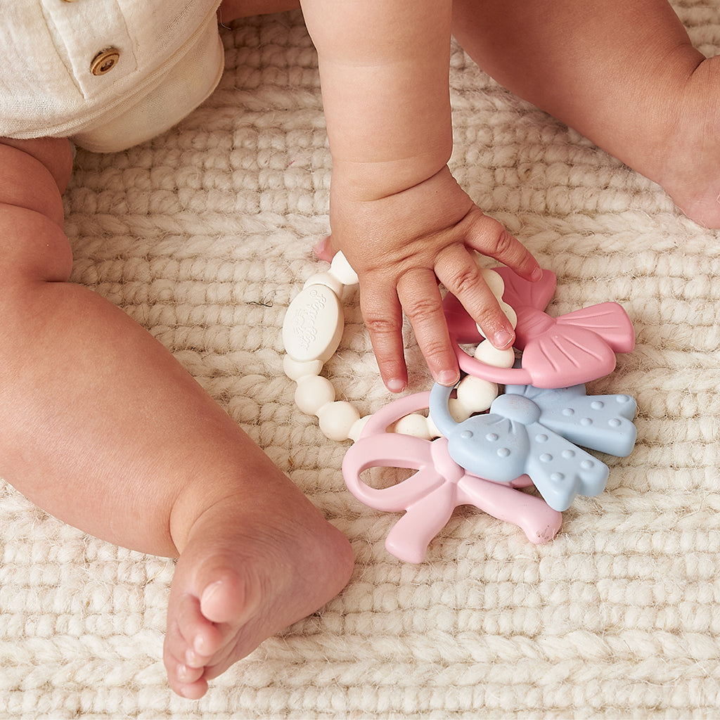 Bows Itzy Trio Silicone Teethers