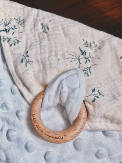 Drool Cloth with Teething Ring