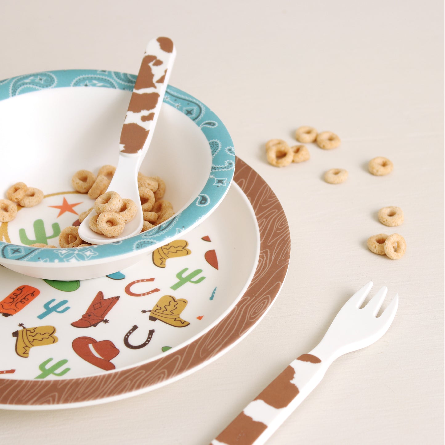 Giddy Up! Itzy Bistro™ Dining Set