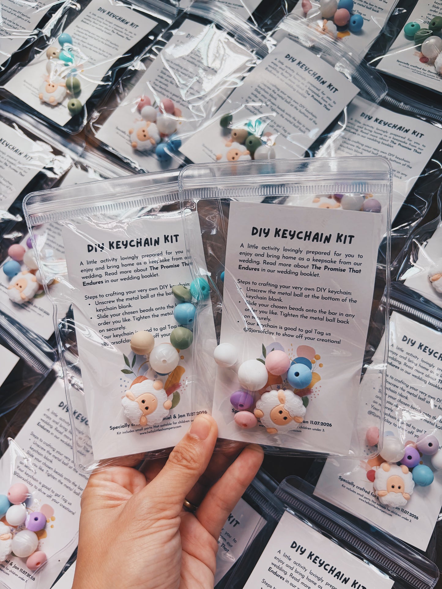 Custom DIY KEYCHAIN KIT Party/ Wedding Keepsake Favour (Min. 100 packs)