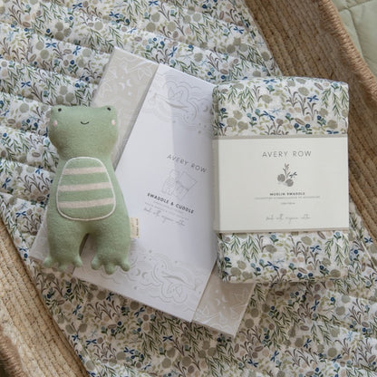 Swaddle & Cuddle Premium Gift Set - Riverbank