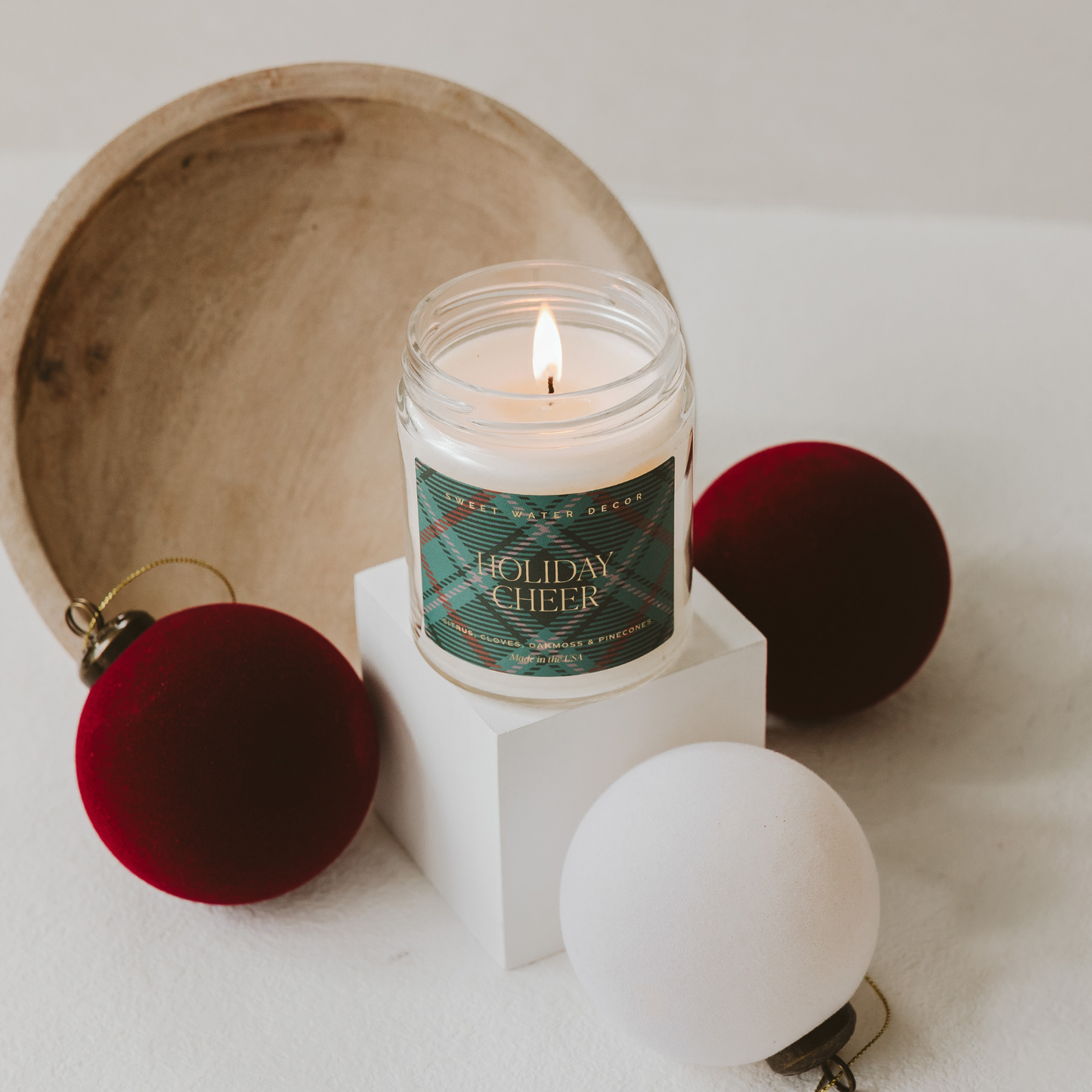 Holiday Cheer 9oz Soy Candle