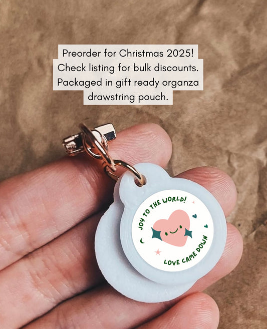 [Pre-order] JOY TO THE WORLD Trolley Token Charm