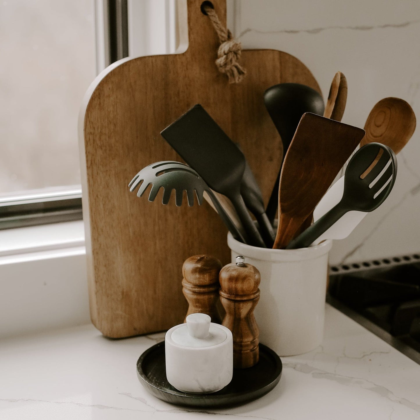 [As-is; NO BOX] Small Round Wood Tray