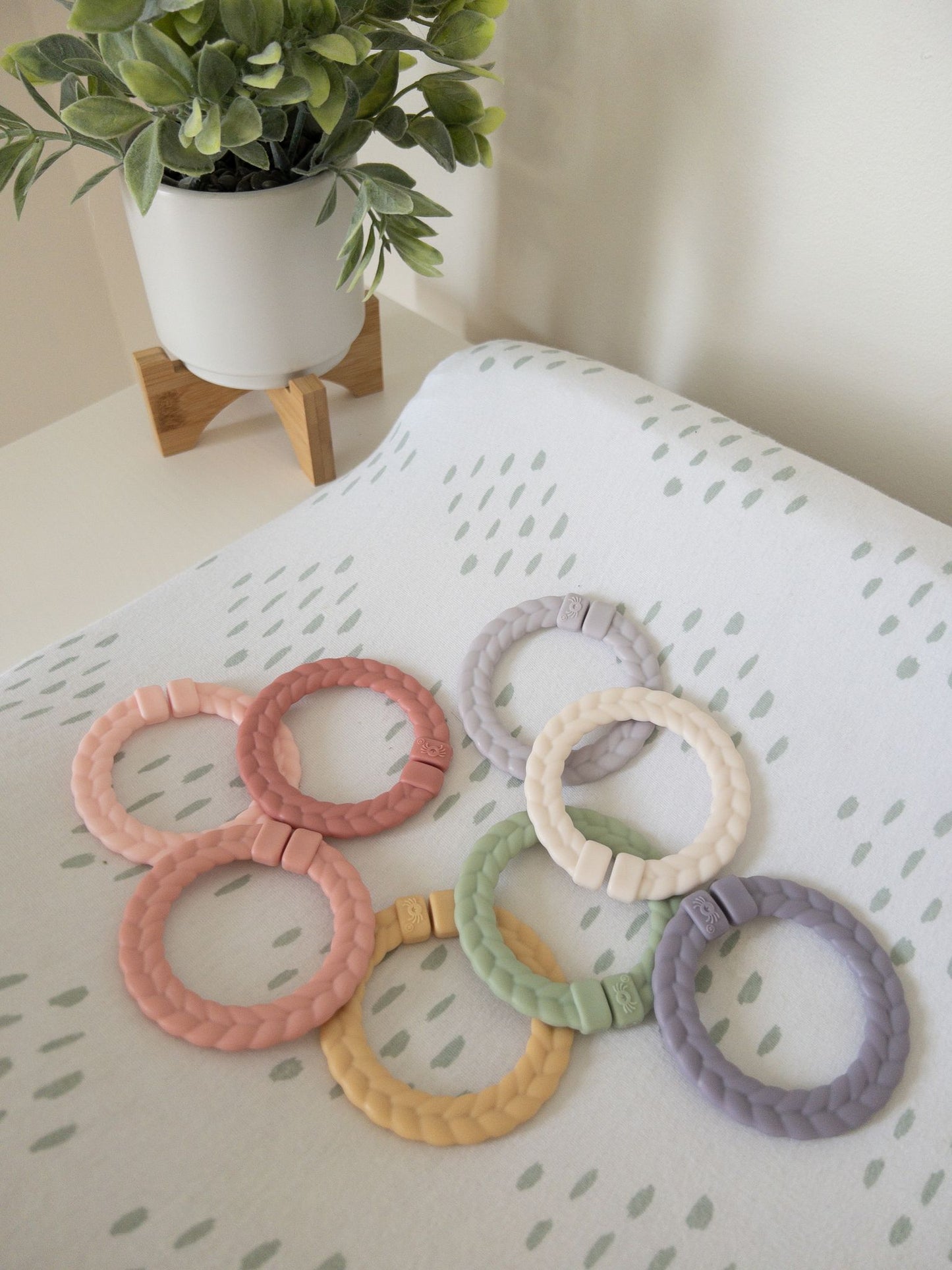 Ritzy Linking Rings