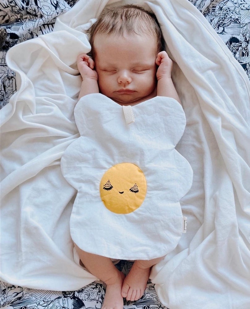 Egg Organic Crinkle Toy